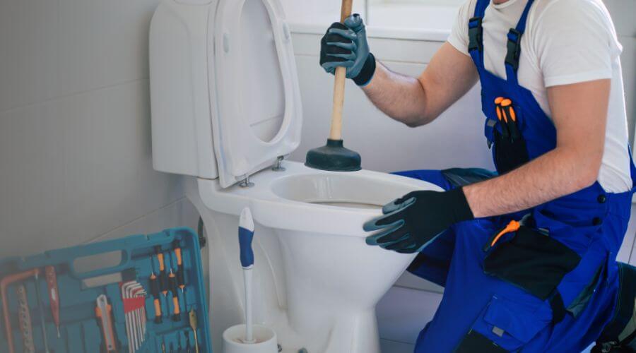 Expert burst pipe repair services in Latta, SC